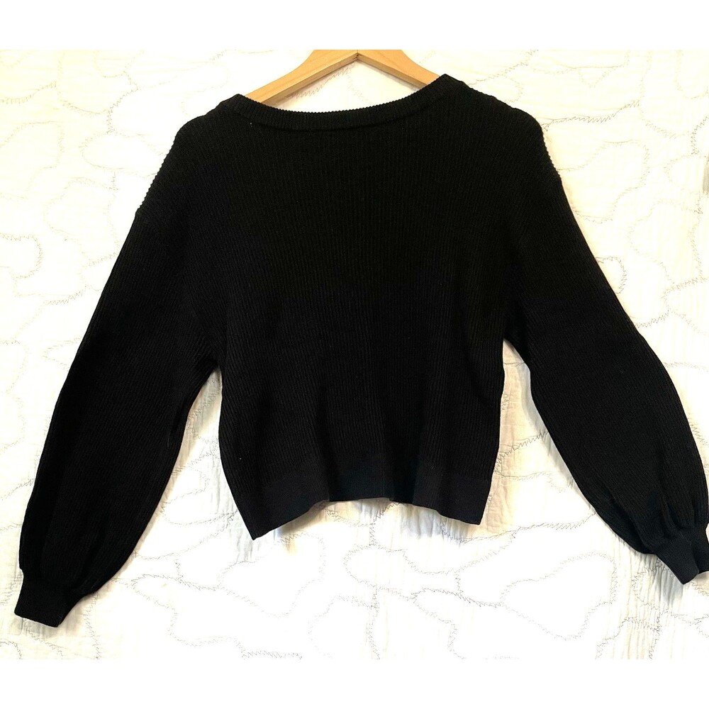 Lululemon NWOT Women’s Black Wool  Sweater With Puffy sleeves  Size SM/$129